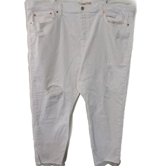 Levi's | Women's Plus Wedgie Skinny in White - Picture 3 of 13